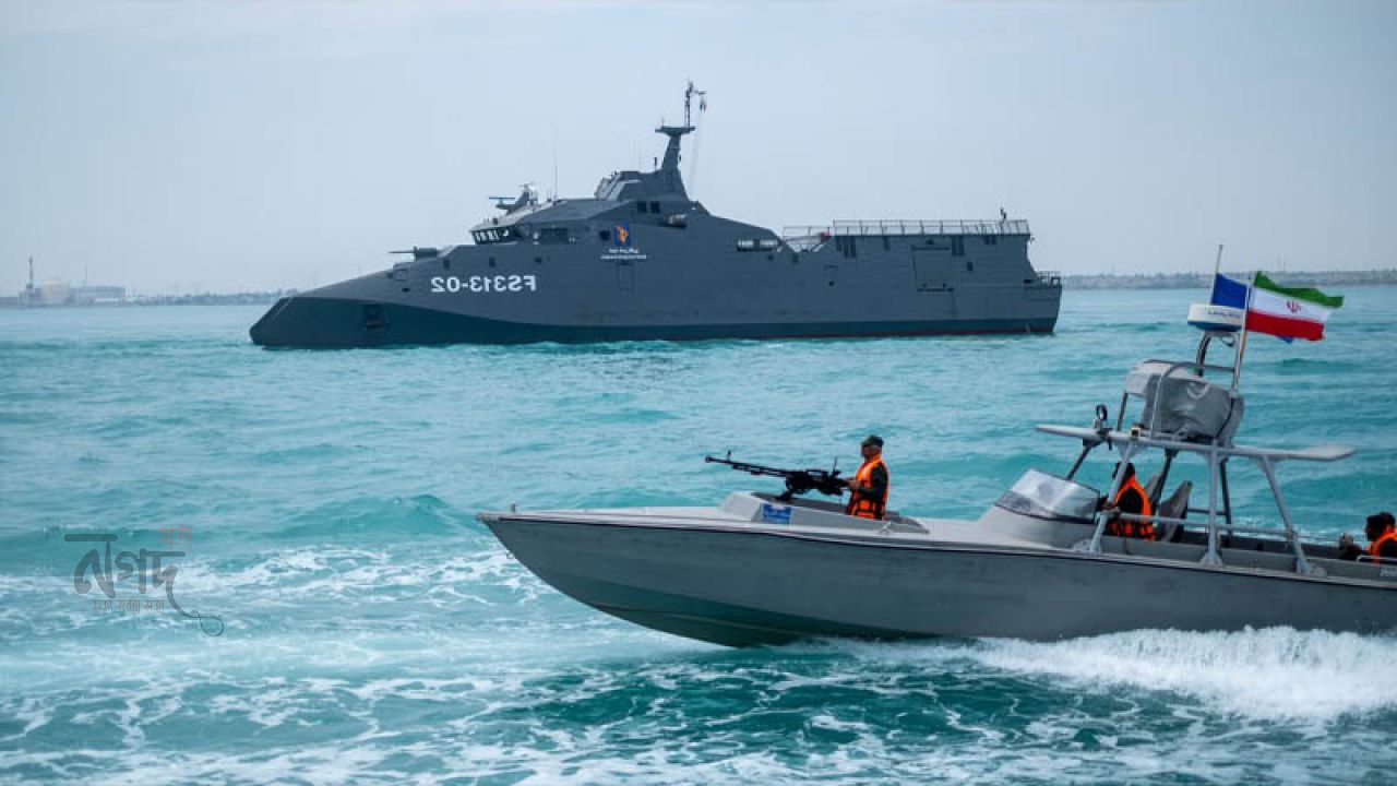  হরমুজ প্রণালিতে উত্তেজনা: মার্কিন ডেস্ট্রয়ারকে পিছু হটার দাবি আইআরজিসির