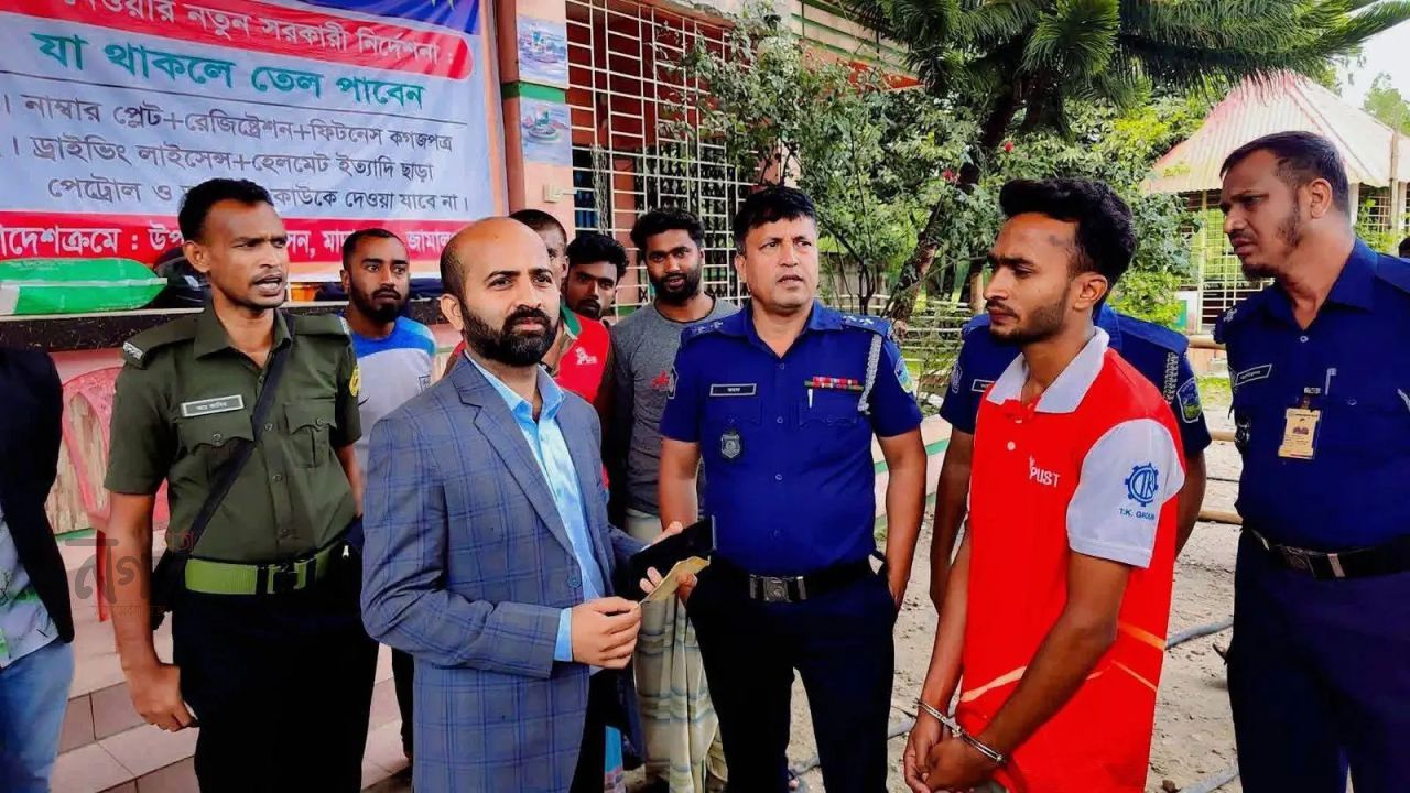 মাদারগঞ্জে ইউএনও'র স্বাক্ষর জাল করায় দুই বাইক চালককে জরিমানা