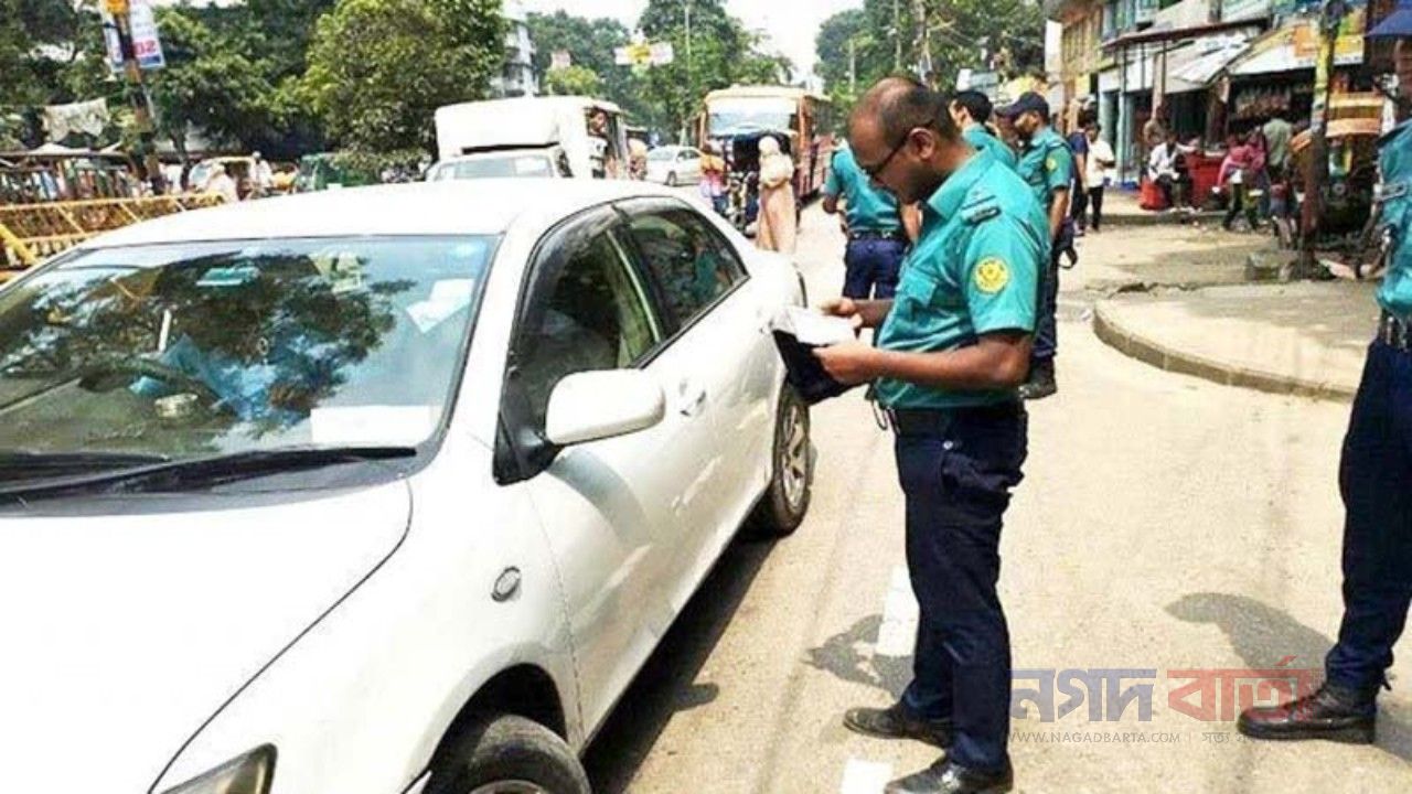 রাজধানীতে ট্রাফিক আইন লঙ্ঘনে ২৭৯৯ মামলা