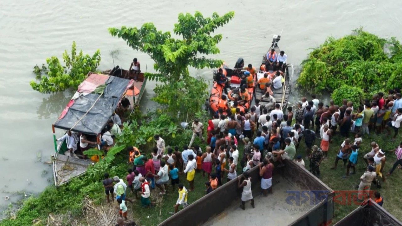 ভারতে গঙ্গা নদীতে নৌকা ডুবে ১৩ শিশুর মৃত্যু