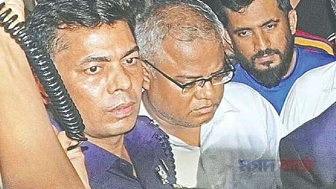 হাসপাতাল থেকে সার্কিট হাউসে ফিরেই সিন্ডিকেট সভা ডাকলেন চুয়েট উপাচার্য