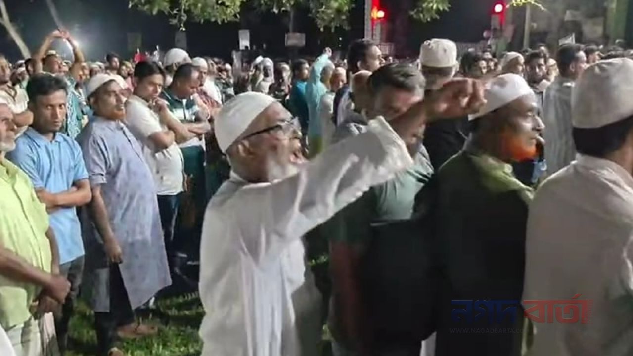 ছাত্রদল নেতা শাকিলের জানাজায় এমপির উদ্দেশে ভুয়া ভুয়া স্লোগান, উত্তেজনা